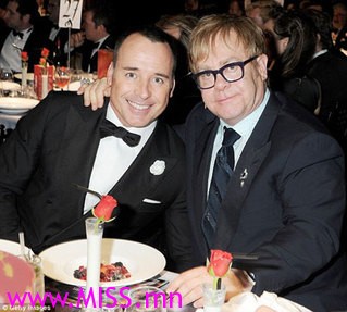 elton_john-middle
