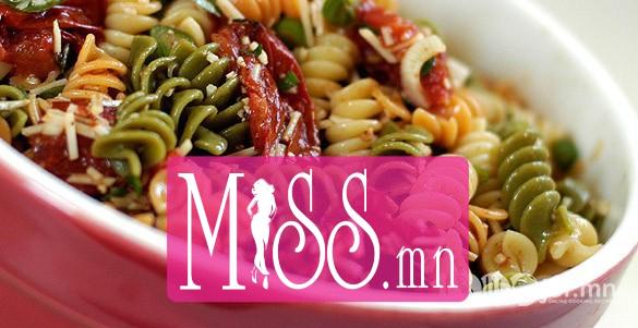 Утсан хиамтай гоймонгийн салат – miss.mn
